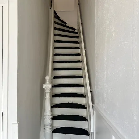Frankendael Apartment